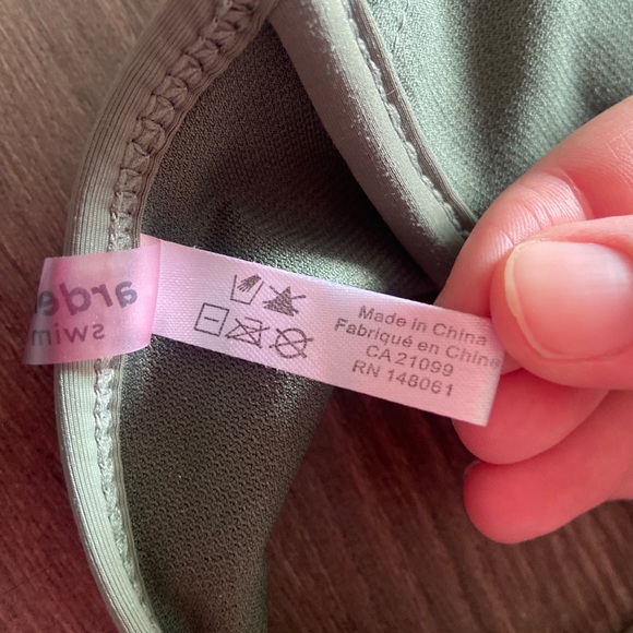 Green Swimwear, Bikini Top, Size L - Picture 3 of 3